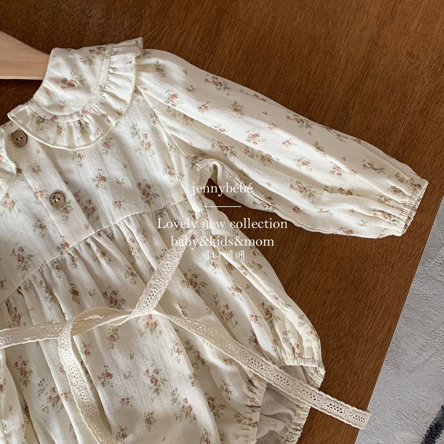 Picture of {jennybebe} Korean-style baby gauze cotton jumpsuit female baby floral bag fart ha-coat doll collar climbing suit