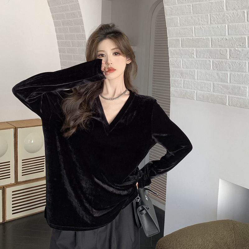 Black V-neck long-sleeved velvet T-shirt women's autumn and winter high-grade temperament loose mid-length undershirt top