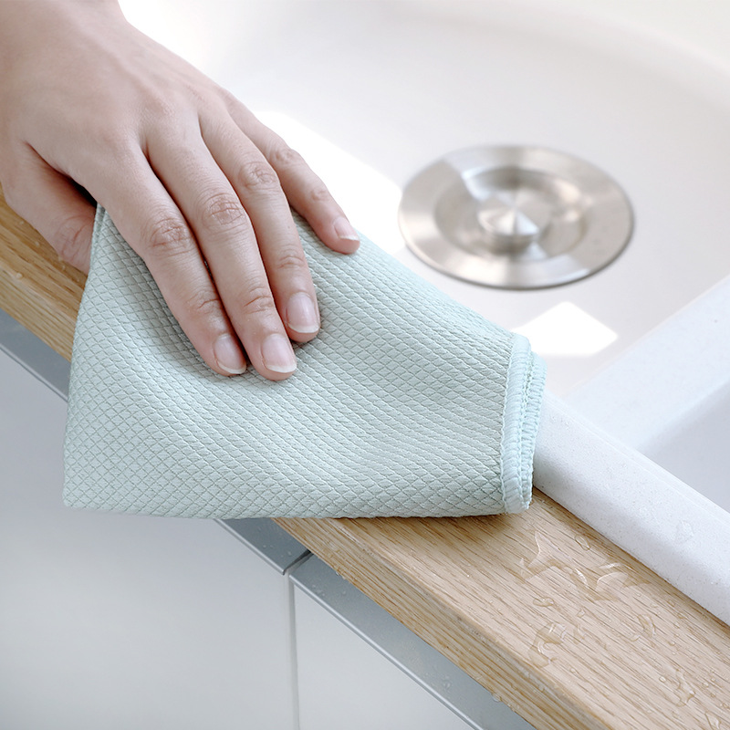Picture of Special Fish Scale Rag for Glass Cleaning, Kitchen Degreasing, Traceless Absorbent Towel, No Lint, No Oil