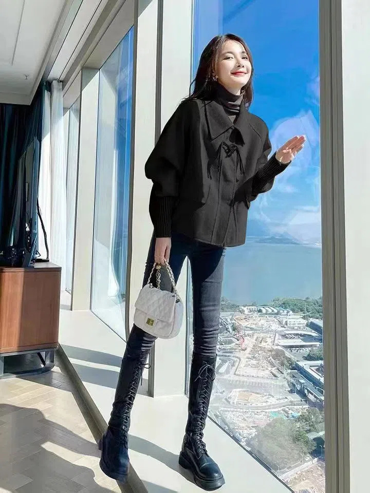 Picture of 2022 New woolen coat women's autumn and winter New Korean fashion loose good short woolen coat trench coat