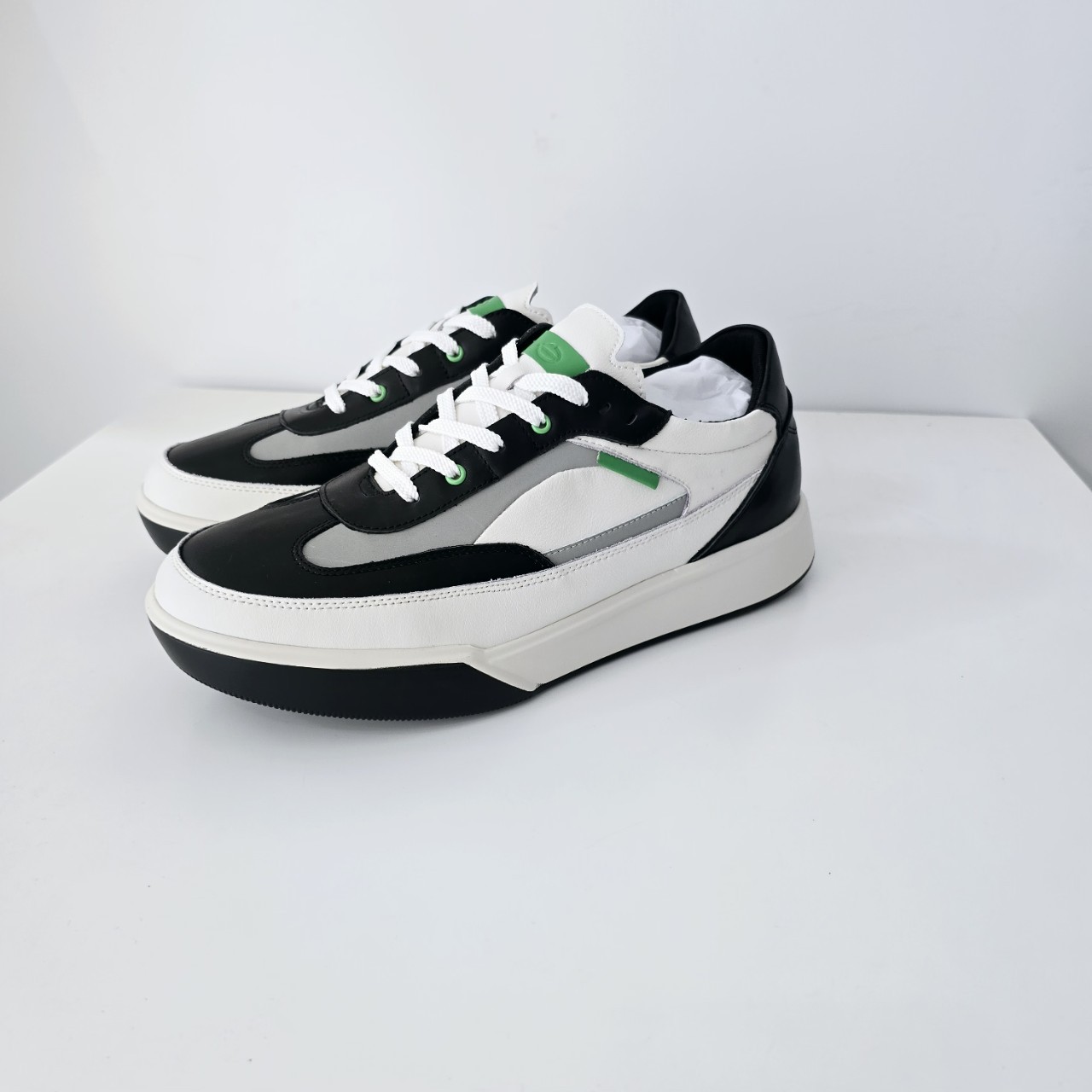 Cross-border Trendy Leather Sneakers Men's Korean Style Special Braid Shoelaces Trendy Color-matching Top-layer Cowhide High-end Men's Shoes Spring