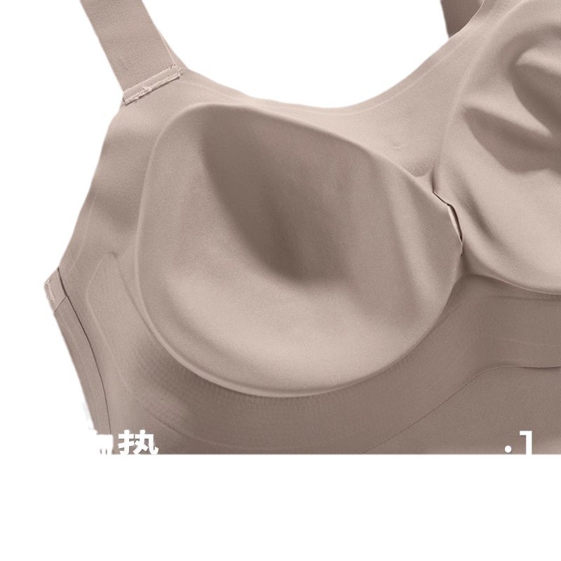 Picture of plus size Camisole Women's Big-Chest Sexy Outer-Wearing Anti-Sagging Adjustable Sexy Traceless Bra