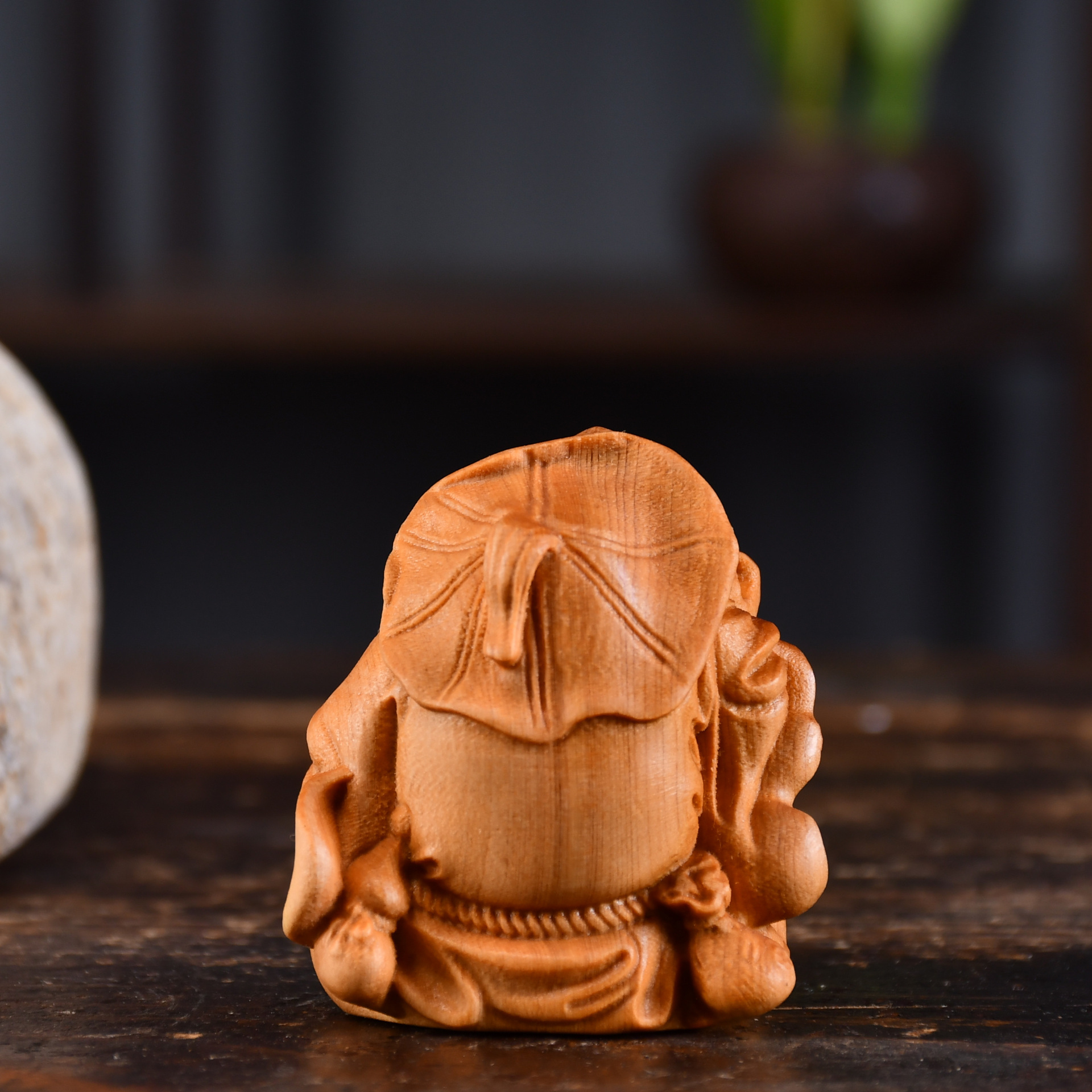 Picture of Thuja Wood Carving Golden Toad Talented Ninja Turtles Crafts Carry-on Play Creative Men's Hand-made Desktop