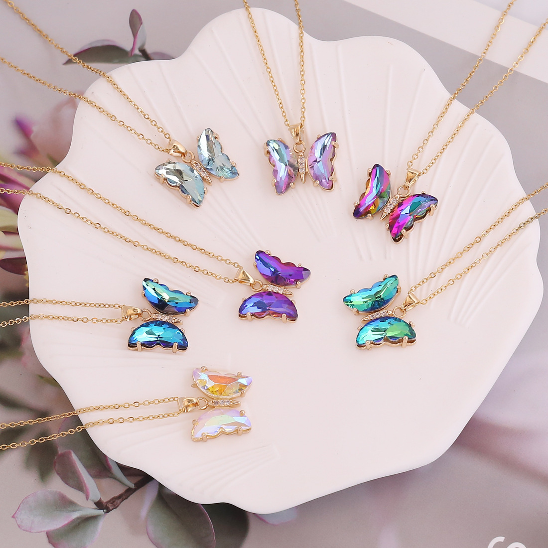 Cross-border hot rhinestone butterfly Necklace for women INS style short geometric Necklace European and American hip hop jewelry Necklace