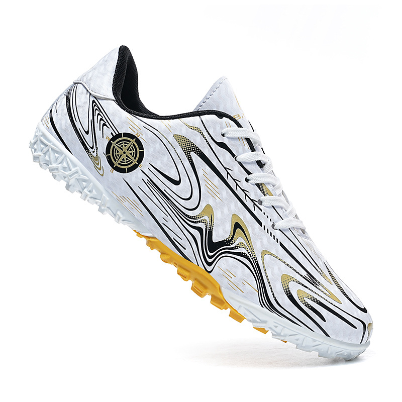 Picture of Cross-border Large Size Children's Spike Football Shoes Men's Outdoor Primary and Secondary School Students' Broken Nail Training Shoes Primary and Secondary School Students' Competition Shoes
