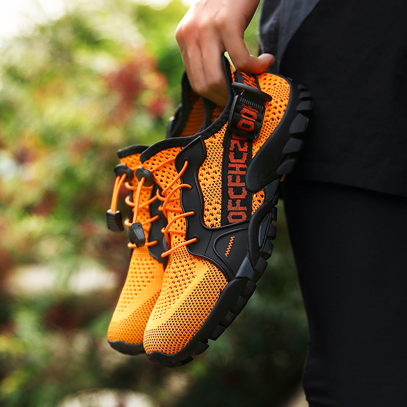2025 Summer New Cross-border plus size Tracing Shoes Couple's Wading Shoes Hollow Outdoor Hiking Shoes for Men and Women