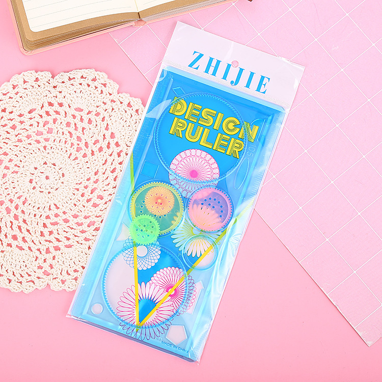 Picture of Creative puzzle four-color kaleidoscope template ruler drawing board ruler kaleidoscope children painting ruler primary school student prize wholesale
