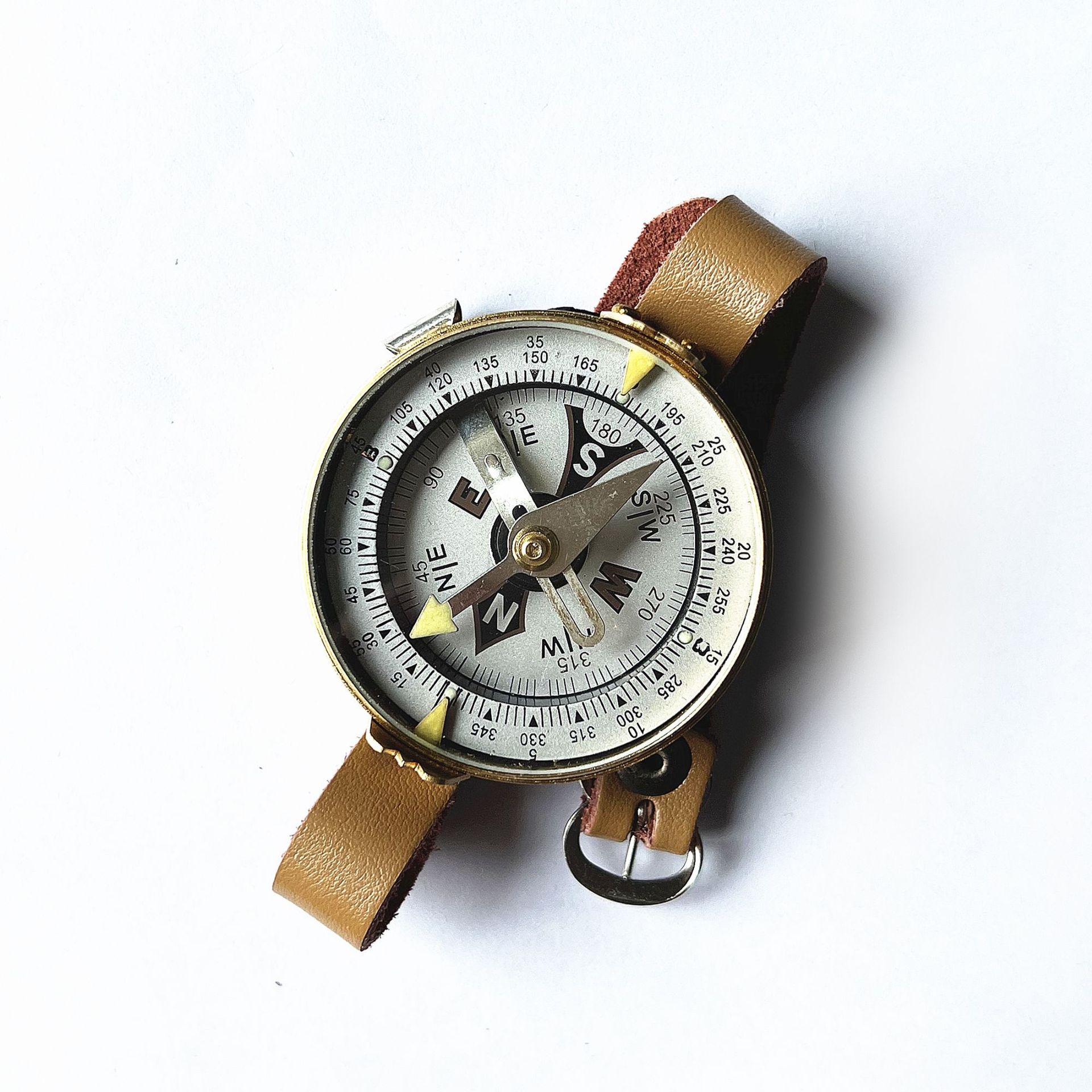 New Belt Russian compass with luminous compass switch compass outdoor Russian compass
