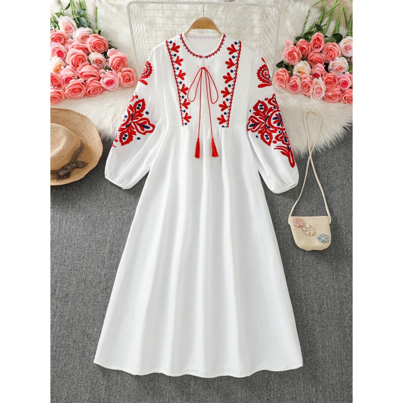 Bohemian Ethnic Style Embroidered Flower Round Neck Lantern Sleeve Pleated Loose Slimming All-match Long Dress Women's Dress