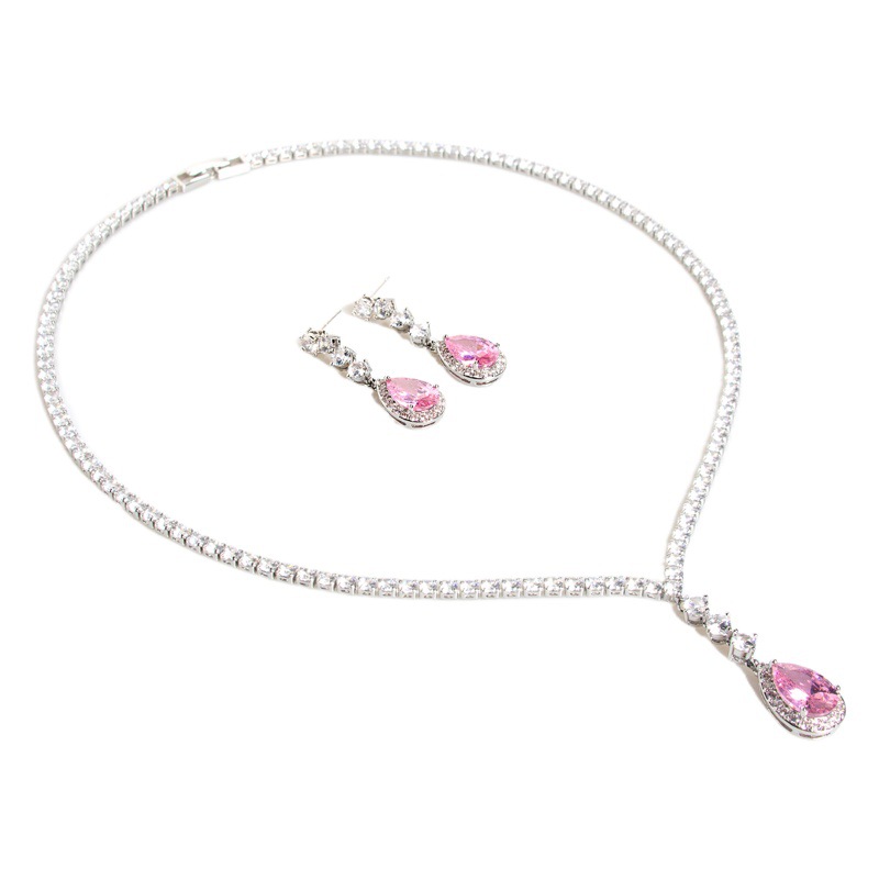 Zircon water drop bride necklace light luxury niche high-end clavicle chain spring and summer dress all-match temperament jewelry wholesale
