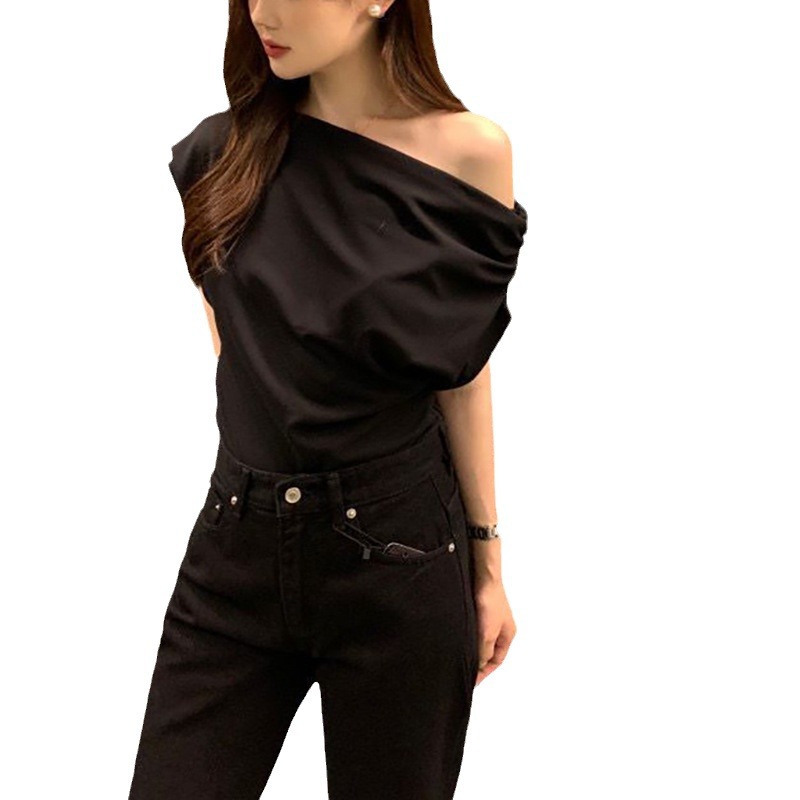 Picture of South Korea Chic Top Summer New Niche Irregular Slant Shoulder Design Sense Loose Solid Color Pullover Short-sleeved T-shirt
