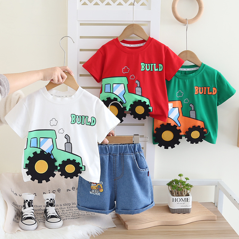 Boys' Summer Short-sleeved suit 2025 New Style Summer Children's Leisure Tractor Printed Two-piece Fashionable Set