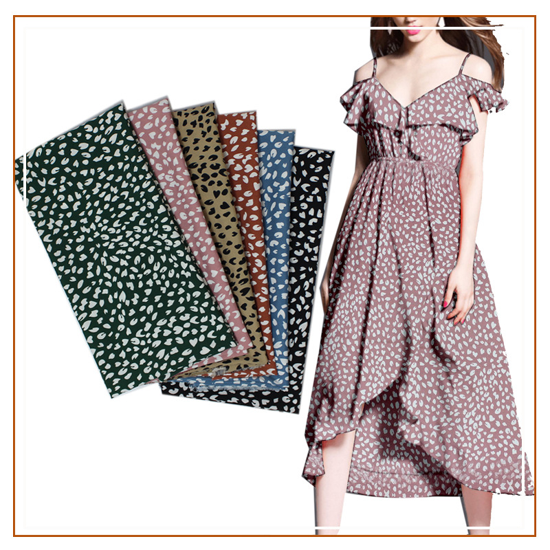 Four-sided bullet printed animal print fabric dress shirt pajamas chiffon fabric polyester European and American single fabric