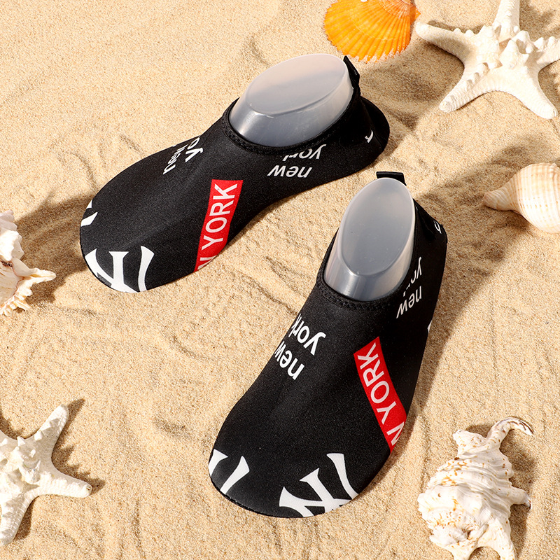 Picture of Cross-Border Beach Shoes for Women, Non-Slip Outdoor Wading and River Tracing Shoes, Indoor Sports Floor Yoga Shoes, Rubber Puncture-Proof