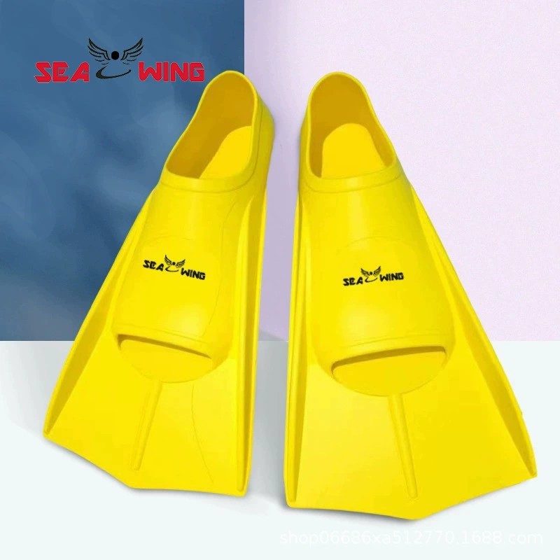 Picture of Free diving flippers for men and women diving swimming frog shoes swimming frog lightweight diving feet silicone short flippers training professional