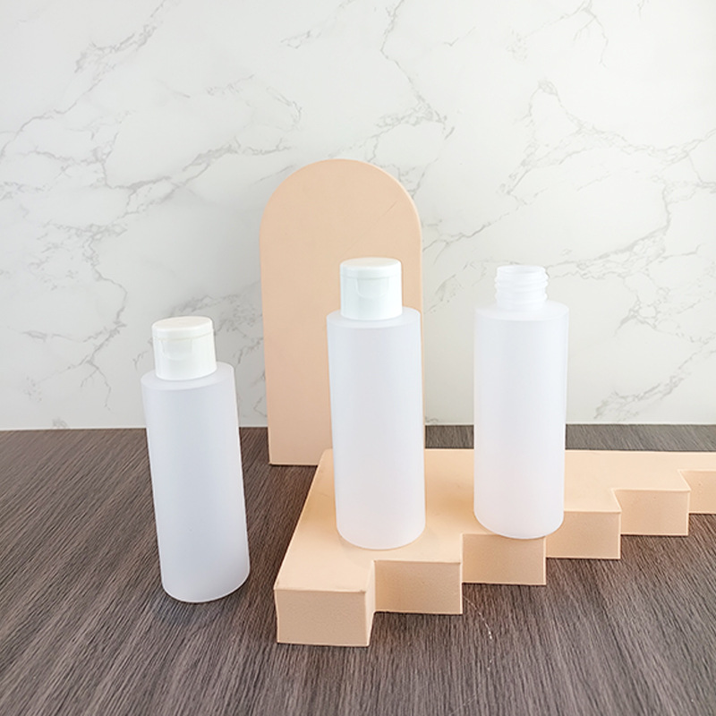 Factory direct 24 teeth 120ml flat shoulder bottle HDPE white transparent shampoo shower gel daily chemical packaging emulsion