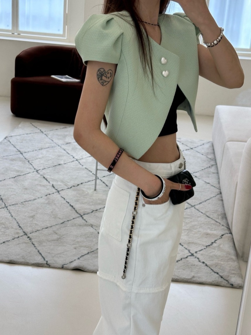 2025 Summer New Korean Chic French Chic Heart-Shaped Button Puff Sleeve Top Women's Short Outwear Trendy