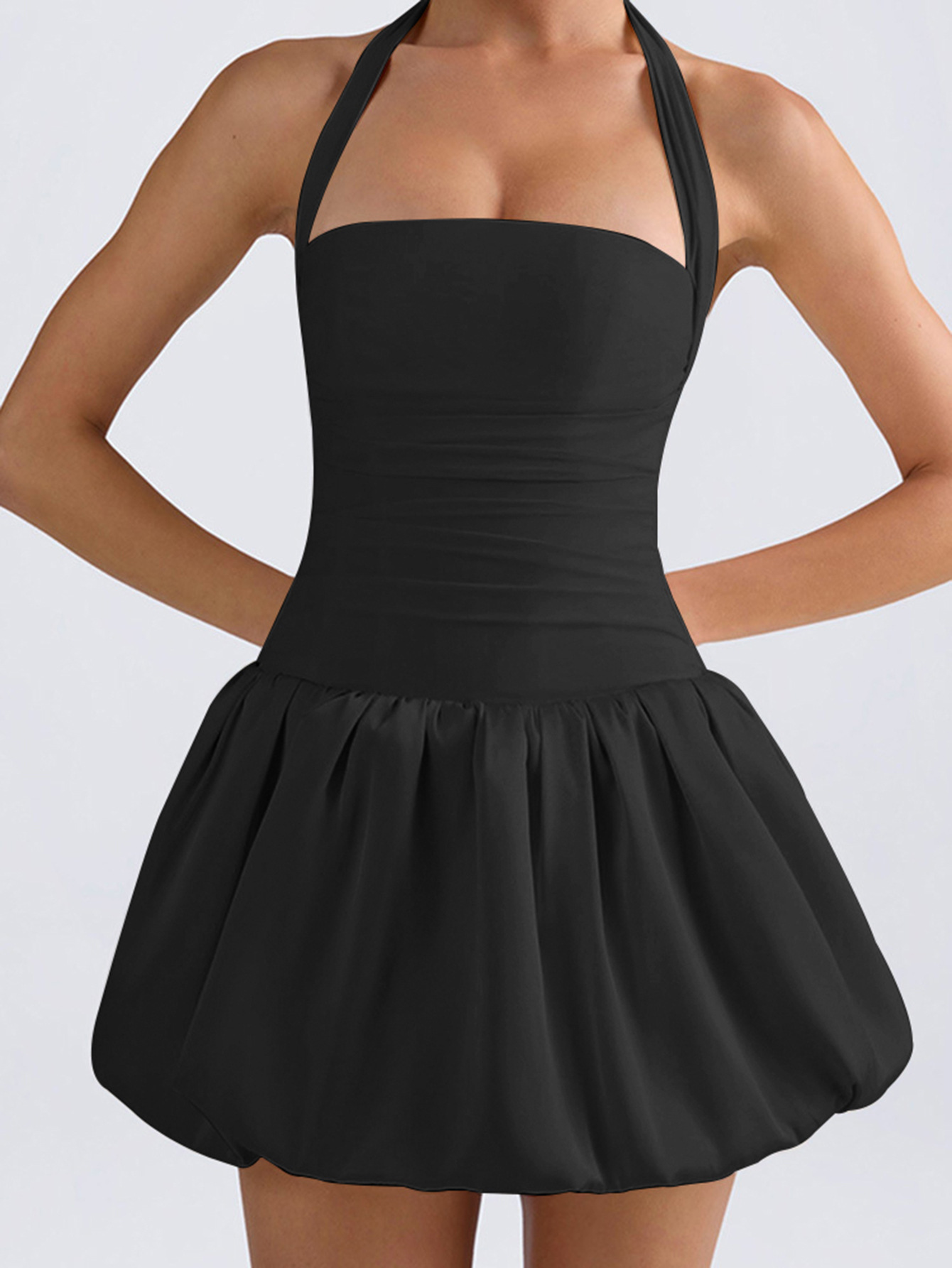 Europe and the United States cross-border 2024 new hanging neck strap short dress slim high waist puffy skirt pure wind slim waist