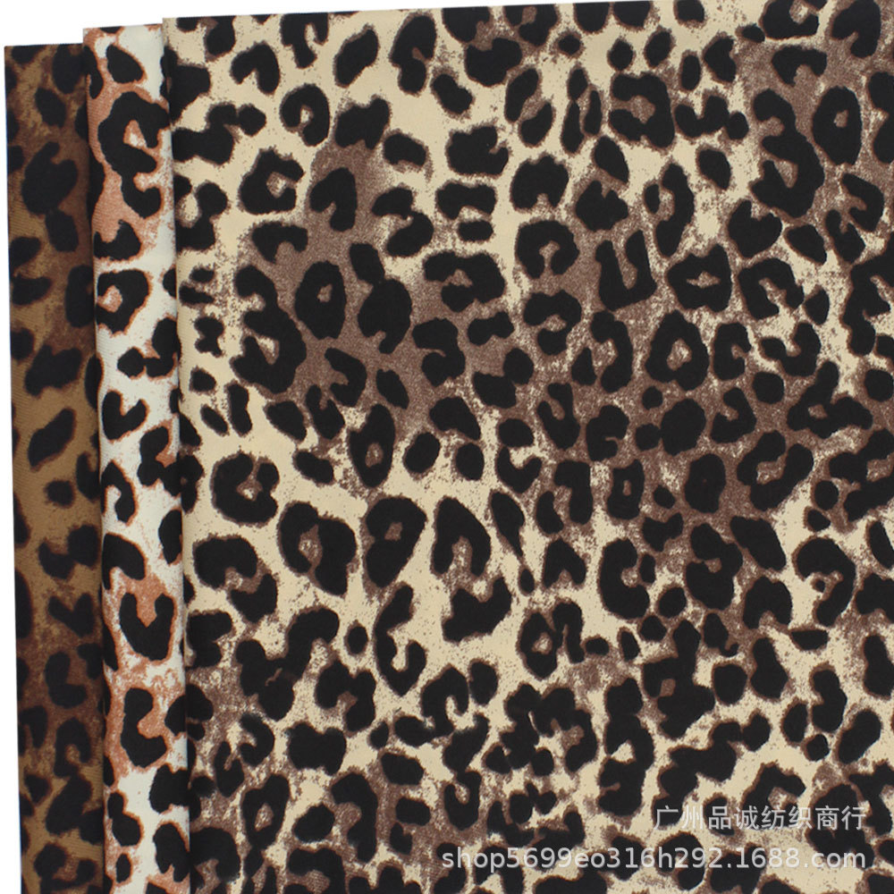 Polyester twill velvet printed European and American leopard twill brushed printed cloth autumn and winter women's coat skirt pants fabric