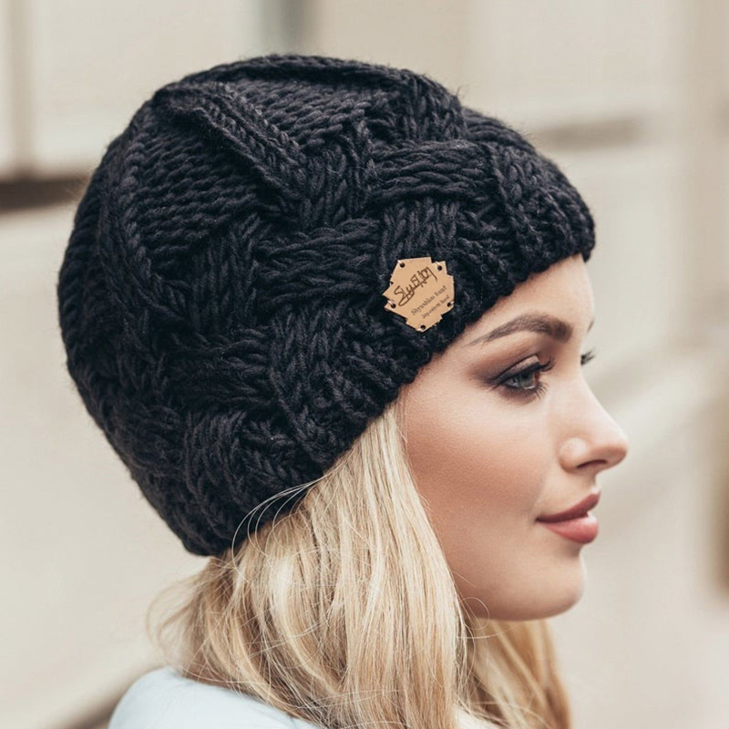 Picture of Cross-border New European and American Retro Style Diamond Plaid Thick Needle Wool Knitted Hat Men's and Women's Fashion Autumn and Winter Wool Hat