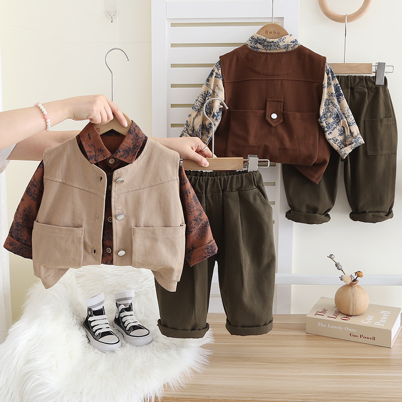 Picture of Boys' Handsome Casual Workwear Pocket Vest suit Children's Autumn Western-style Outfit Fashionable Children's Three-piece Cool Suit