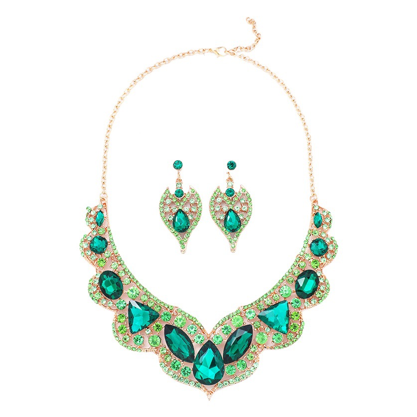 European and American Exaggerated Retro Bridal Jewelry Necklace Earrings Set Elegant Versatile Wedding Dress Banquet Artificial Gemstone