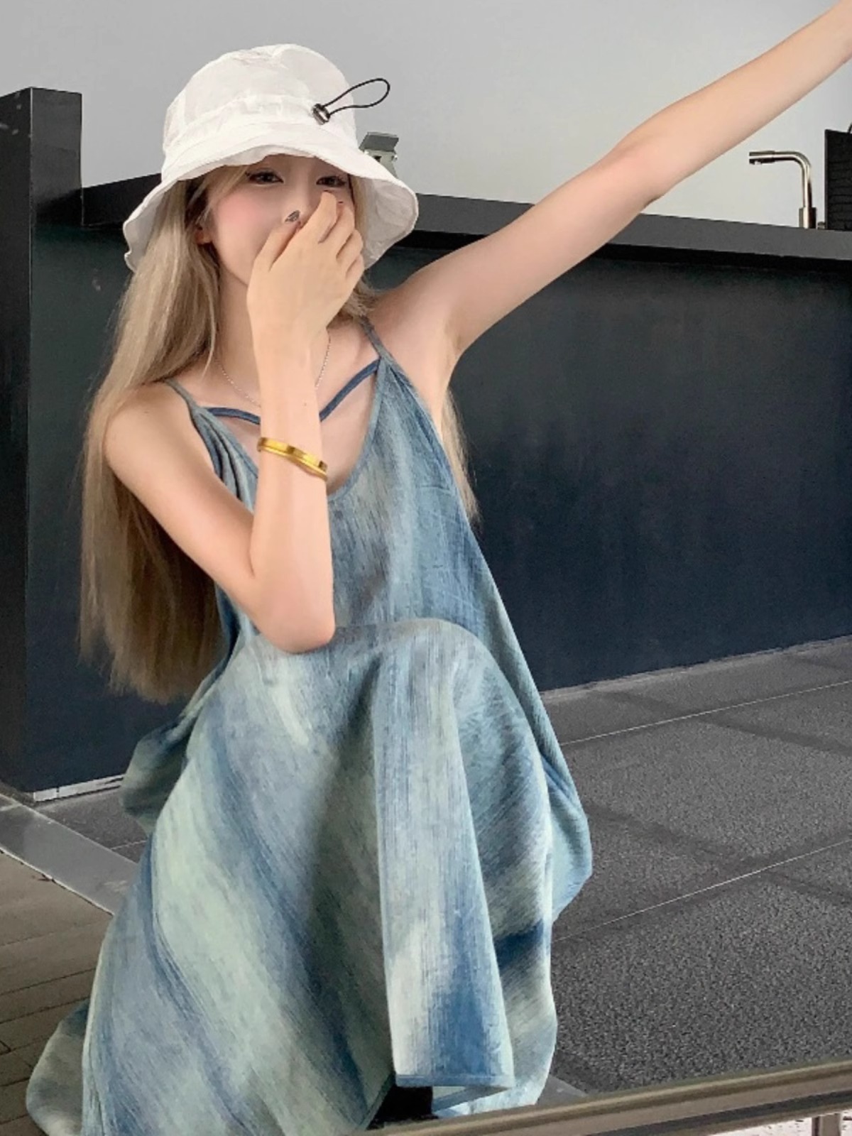 High-end Niche Design Tie-dye Elegant Sling dress Women's Summer Loose Lazy Style Seaside Holiday Long Dress