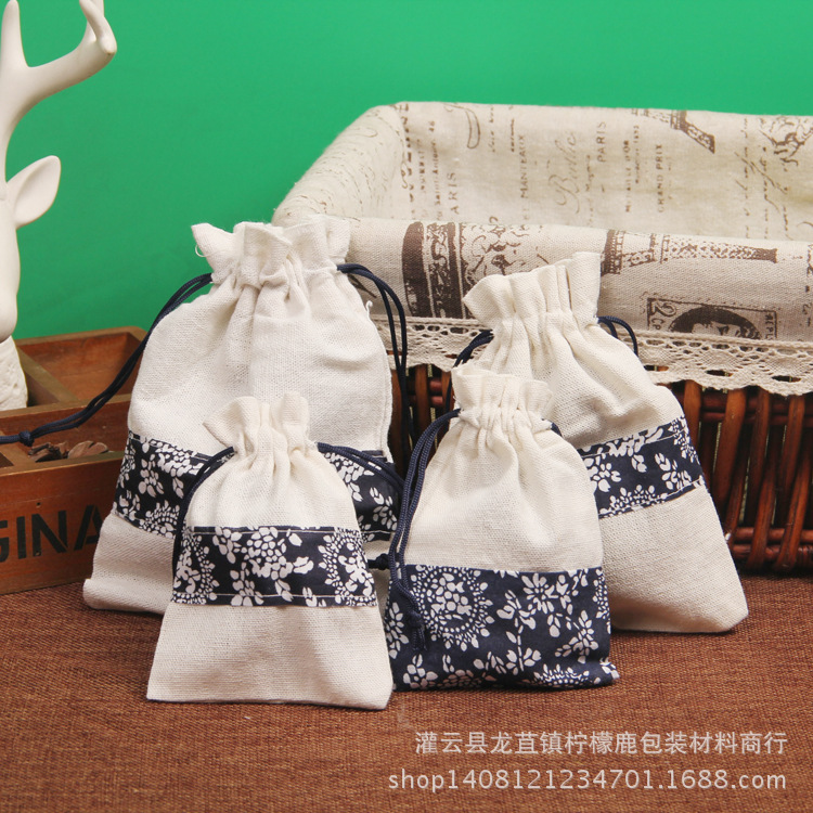 Blue and Flower Spurse Bag Chinese Style Beamwork Jewelry Gift Bag Jewelry Bag Blue Floral Bag Storage Bag