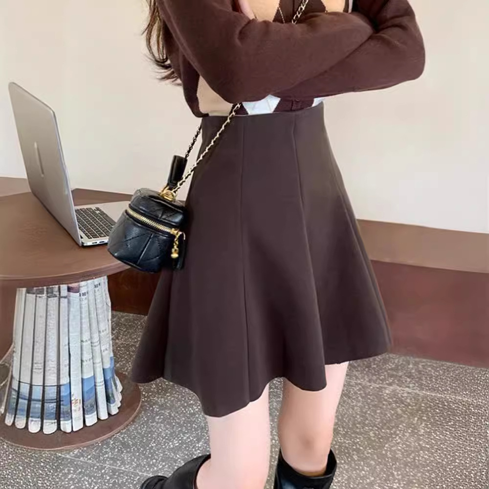 Corduroy Skirt Women's 2025 Autumn and Winter New Anti-light A- shape High Waist Slimming Korean Style Small Umbrella Skirt