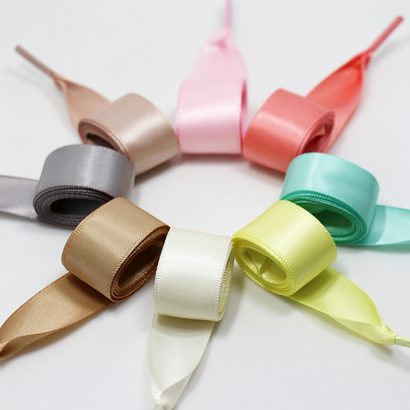 Wholesale silk shoelaces 2cm lace satin webbing black and white color candy color flat ribbon shoelace rope a pair