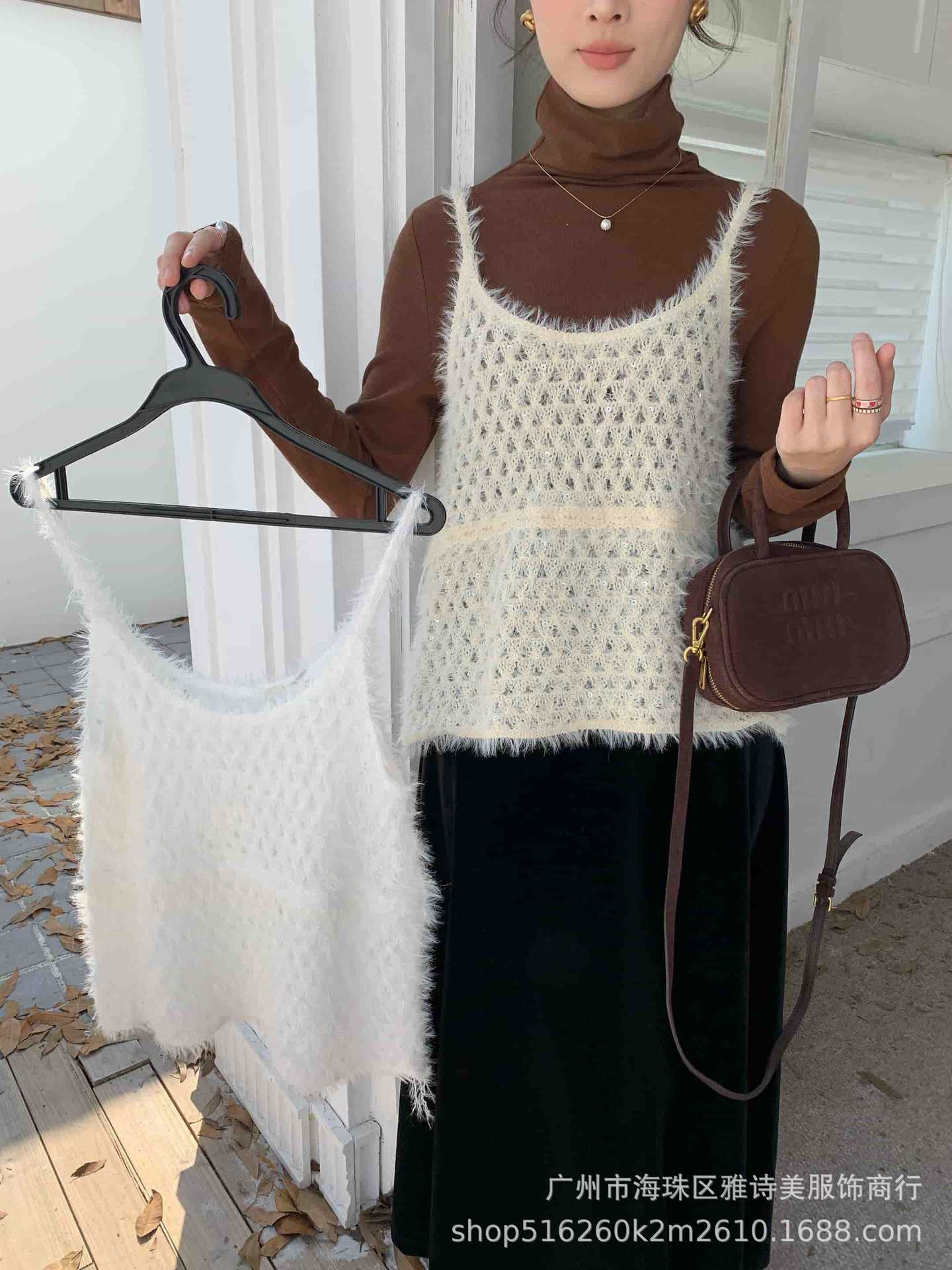 Picture of Korean Style Gentle Style V-neck Sequin Heavy Craft Mink Hair Vest Women's Autumn and Winter Fashionable Elegant Slim Look Outer Wear Top