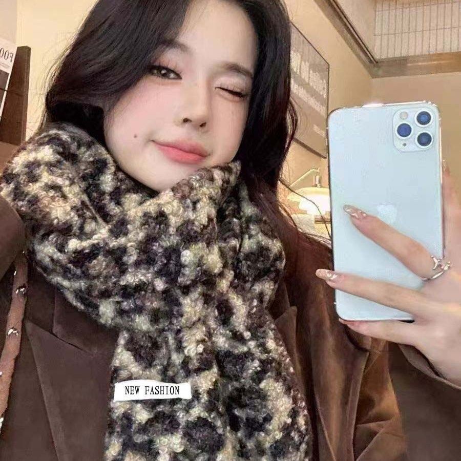 2024 New Factory Scarf Women's Winter Korean Style All-match Leopard Print Scarf High-grade Cashmere Thickened Warm