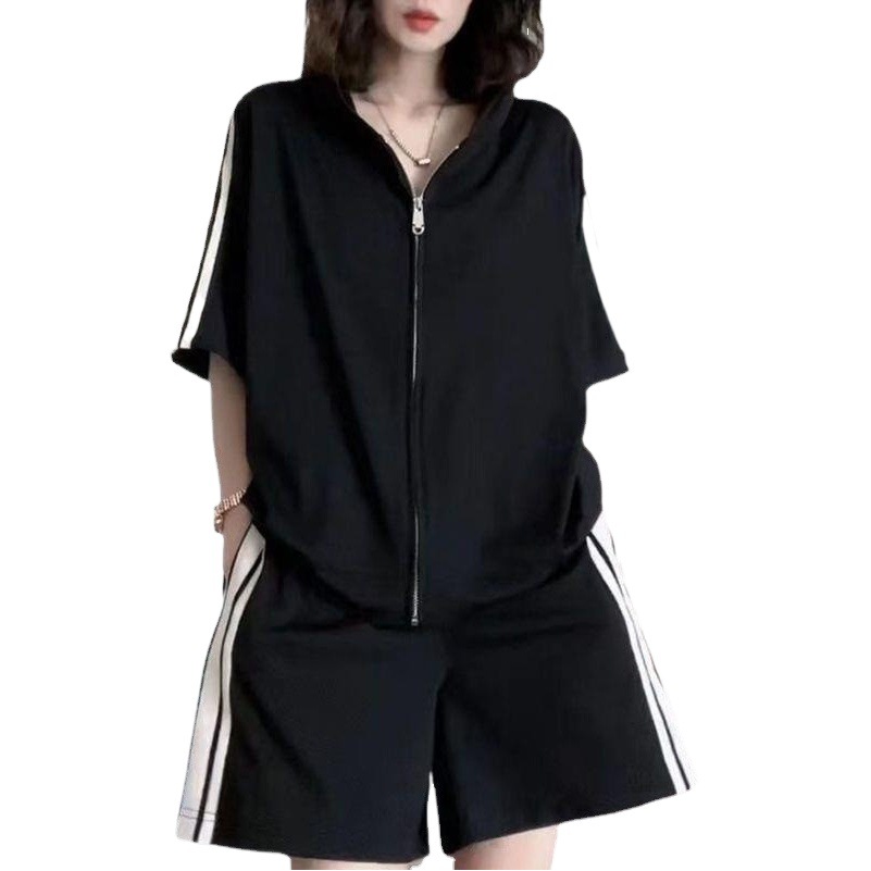 Sports Zipper suit Women's 2024 Summer New All-match Striped Short-sleeved Jacket Wide-leg Shorts Black Two-piece Set