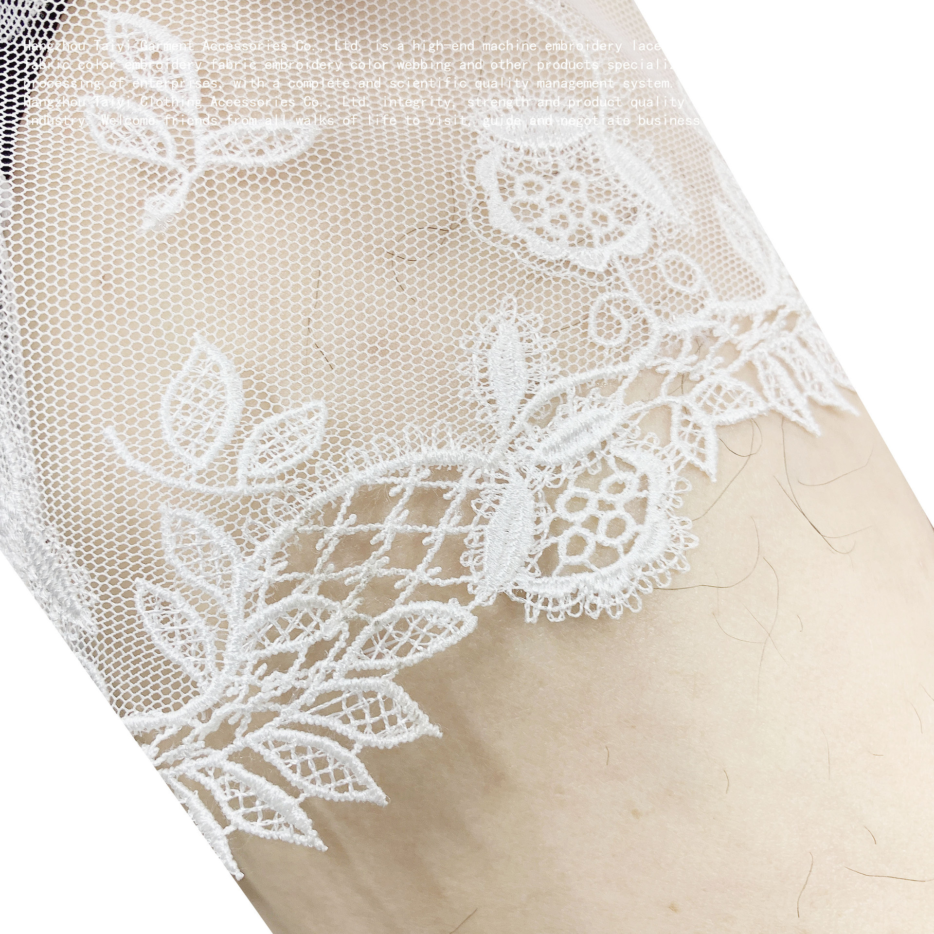 Flower height 11CM leave 4CM mesh upper and lower hand cut net mesh hollow water soluble flower bar code lace