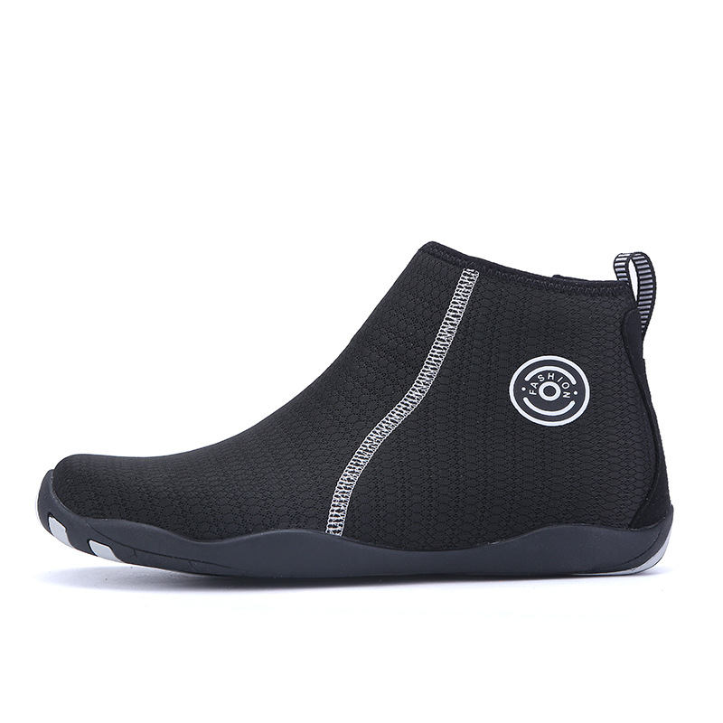 Picture of Amazon Cross-Border 2024 Spring and Summer New High-Top Outdoor River Tracing Shoes for Men Wading Beach Swimming Shoes for Women Wholesale