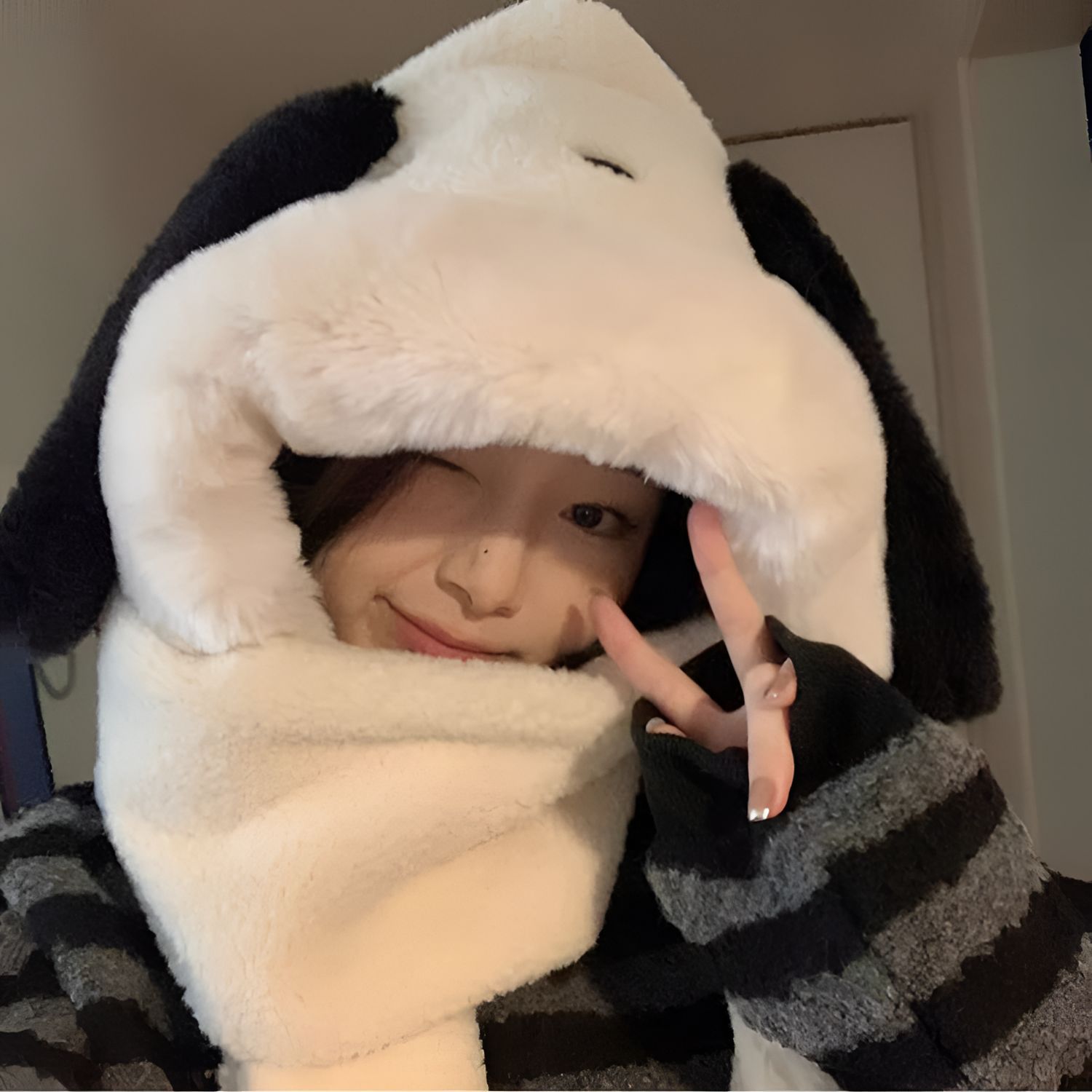 Picture of Hat Women's Winter Winter Fluffy Cute Plush Cold-proof Warm fleece-lined Thickened Scarf and Gloves New