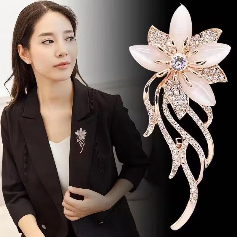 Beautiful year plant Opal flower brooch suit luxury temperament pin exquisite fashion all-matching accessories