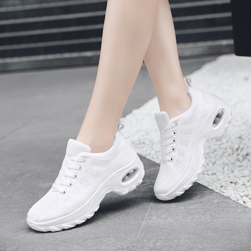 Picture of 2025 New Autum Style Fly-Woven Mesh Breathable Middle-Aged and Elderly Women's Shoes Casual Shoes Trbottomyy Thick-Soled Sports Shoes