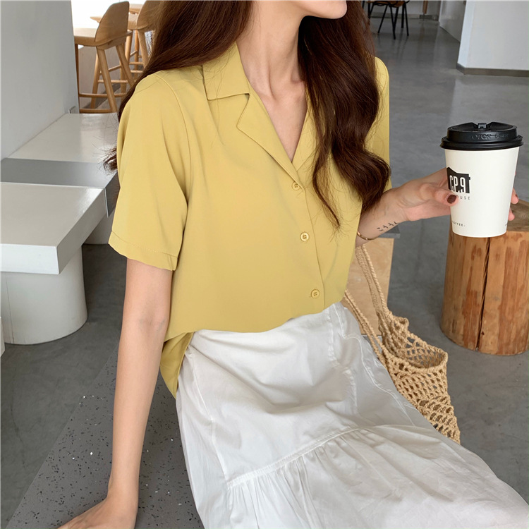 Picture of Elegant Lapel White Shirt Women's Design Sense Niche Top Summer 2025 New Women's All-match Short-sleeved Shirt Trendy
