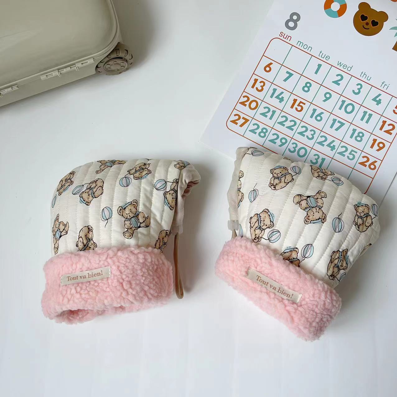 Picture of South Korea ins children's scooter gloves cartoon pattern warm gloves boys and girls balance car riding gloves winter
