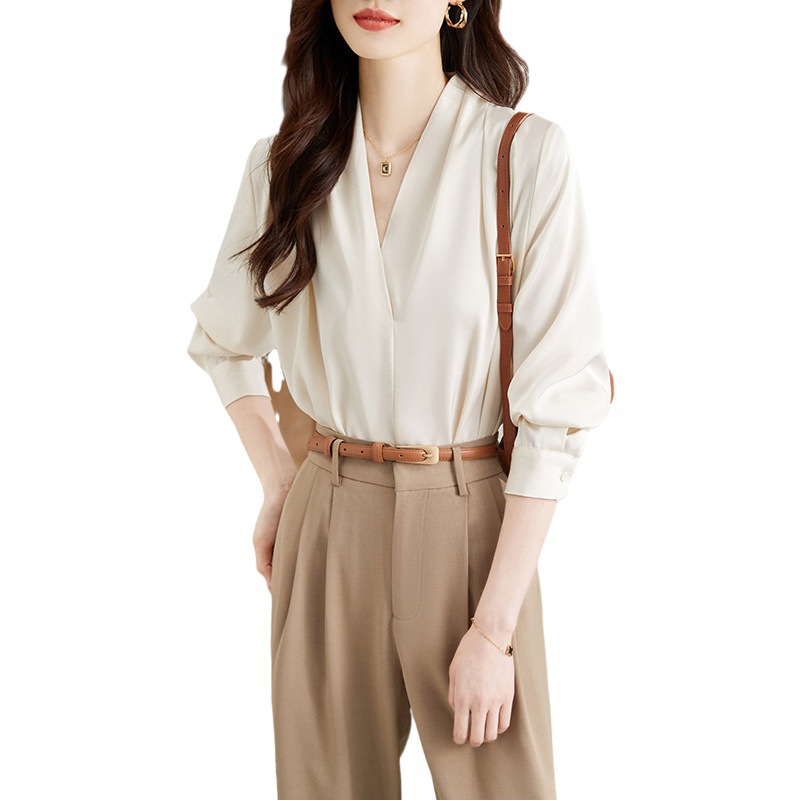 Picture of Design Sense 2025 Spring New V Neck Long-Sleeved Elegant Shirt Chiffon Salt Shirt Women's Lazy Style Top