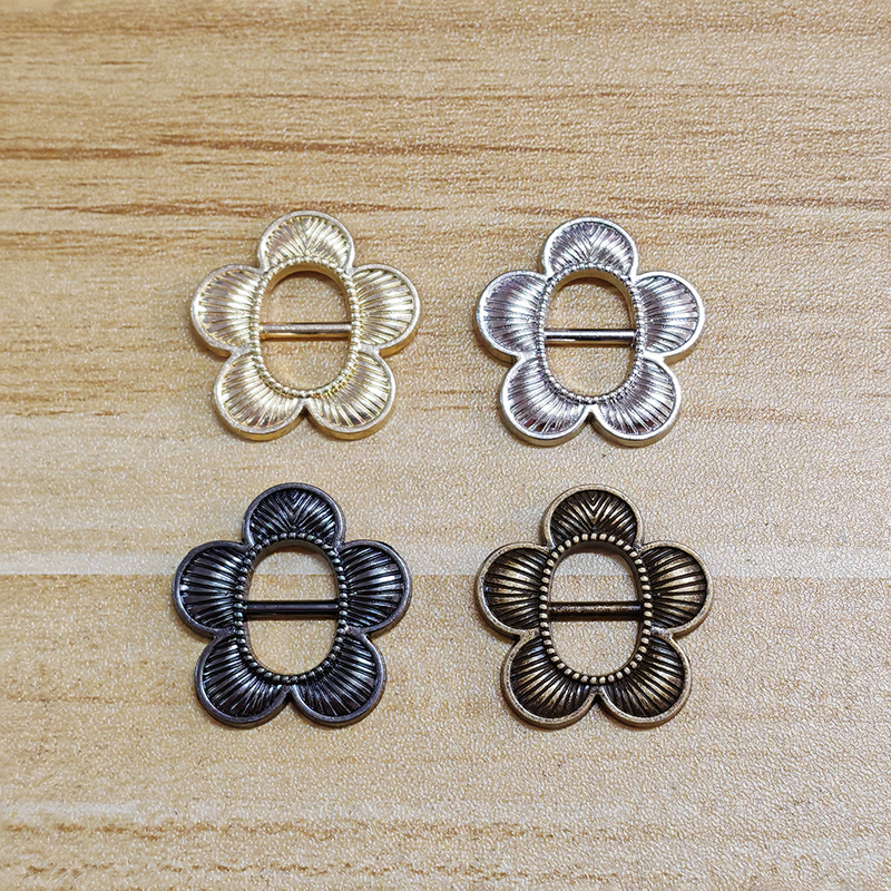 New alloy solid color thread five petal flower day buckle accessories flower pin buckle five petal flower shoelace buckle