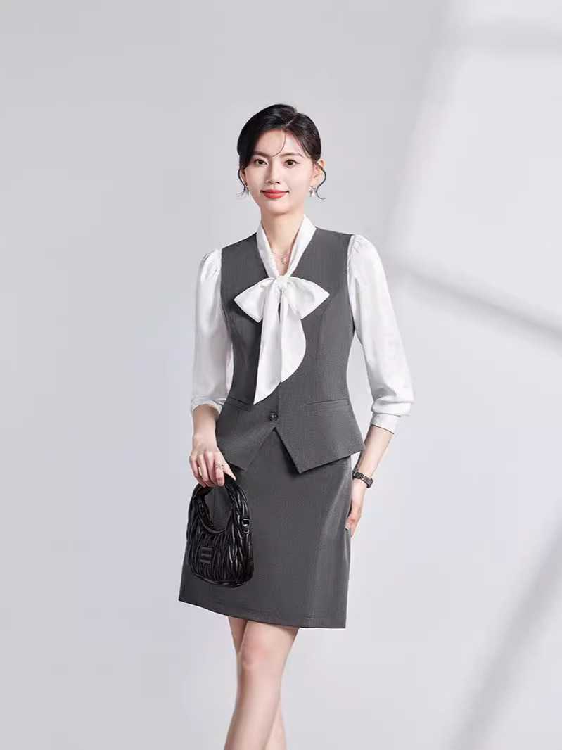 Picture of Women's waistcoat professional suit 2024 new 4S store hotel front desk reception tooling temperament waistcoat overalls women