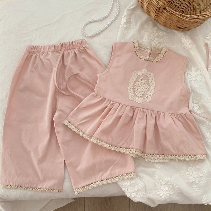 2024 New girls' summer clothes suit fashionable baby girls' sleeveless top children's western style vest sling two-piece suit
