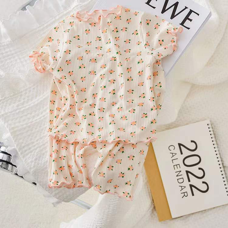 Picture of Children's pajamas Summer New Girls' Outer Wear Short-sleeved Floral suit Summer Two-piece Set