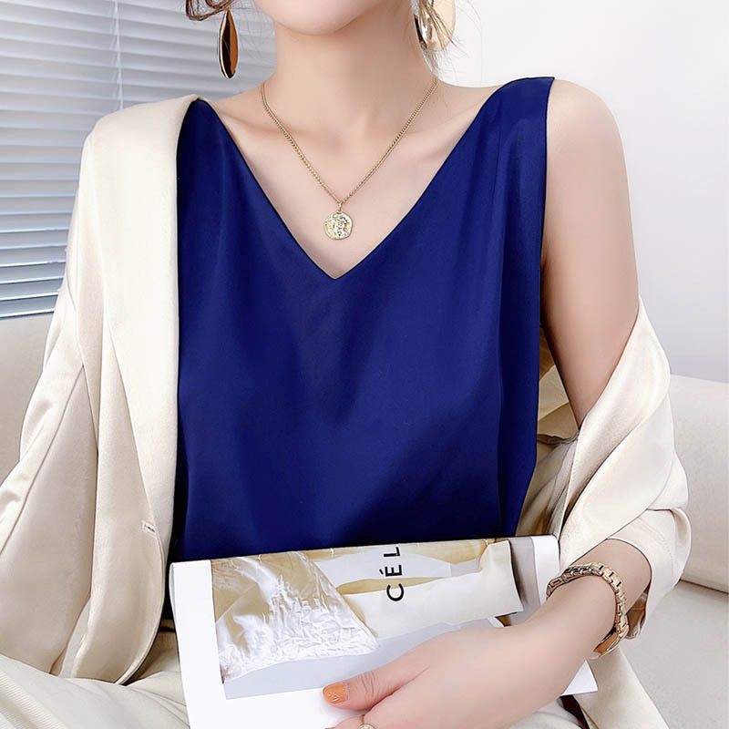 Picture of Wholesale 2025 Spring and Summer Camisole for Women, Satin Inner Wear, V-Neck, Plus Size, Loose-Fitting Vest, Versatile for Outerwear