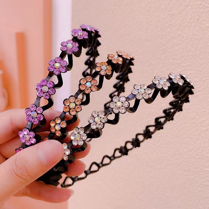 Picture of Pearl Rhinestone Headband for Women, Simple Retro Headband, Female Hairpin, Korean Internet Celebrity Elegant, Fairy Forest Style Super Fairy Headwear
