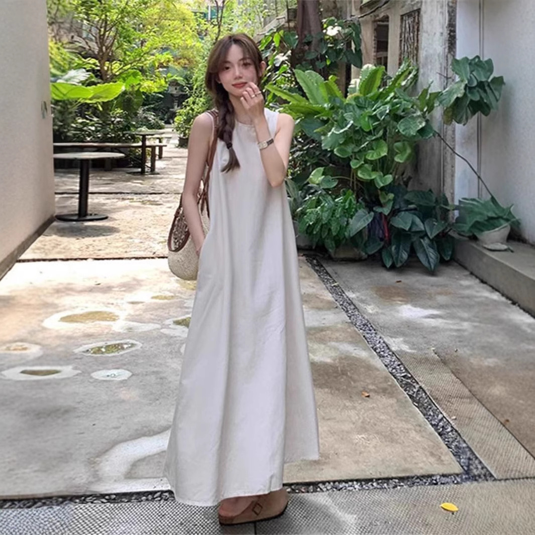 Design Sense Niche Back Hollow Sleeveless dress Women's New Summer Loose Crewneck Mid-length Vest Skirt