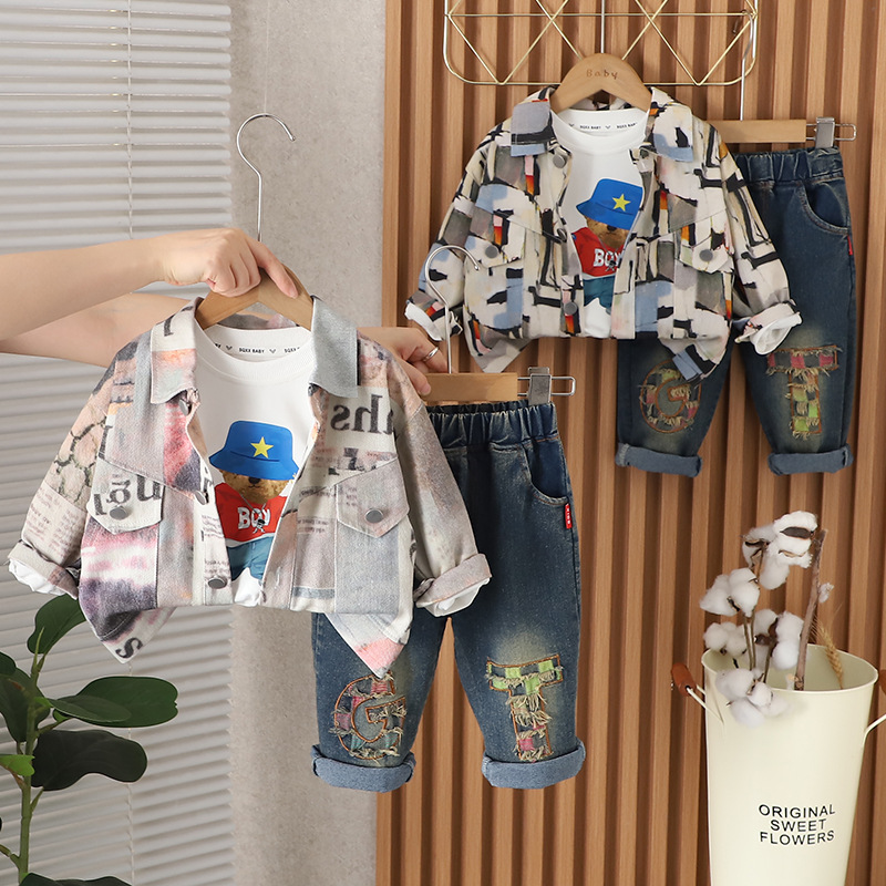 Baby autumn suit boys new children's spring and autumn style autumn graffiti casual three-piece set direct sales
