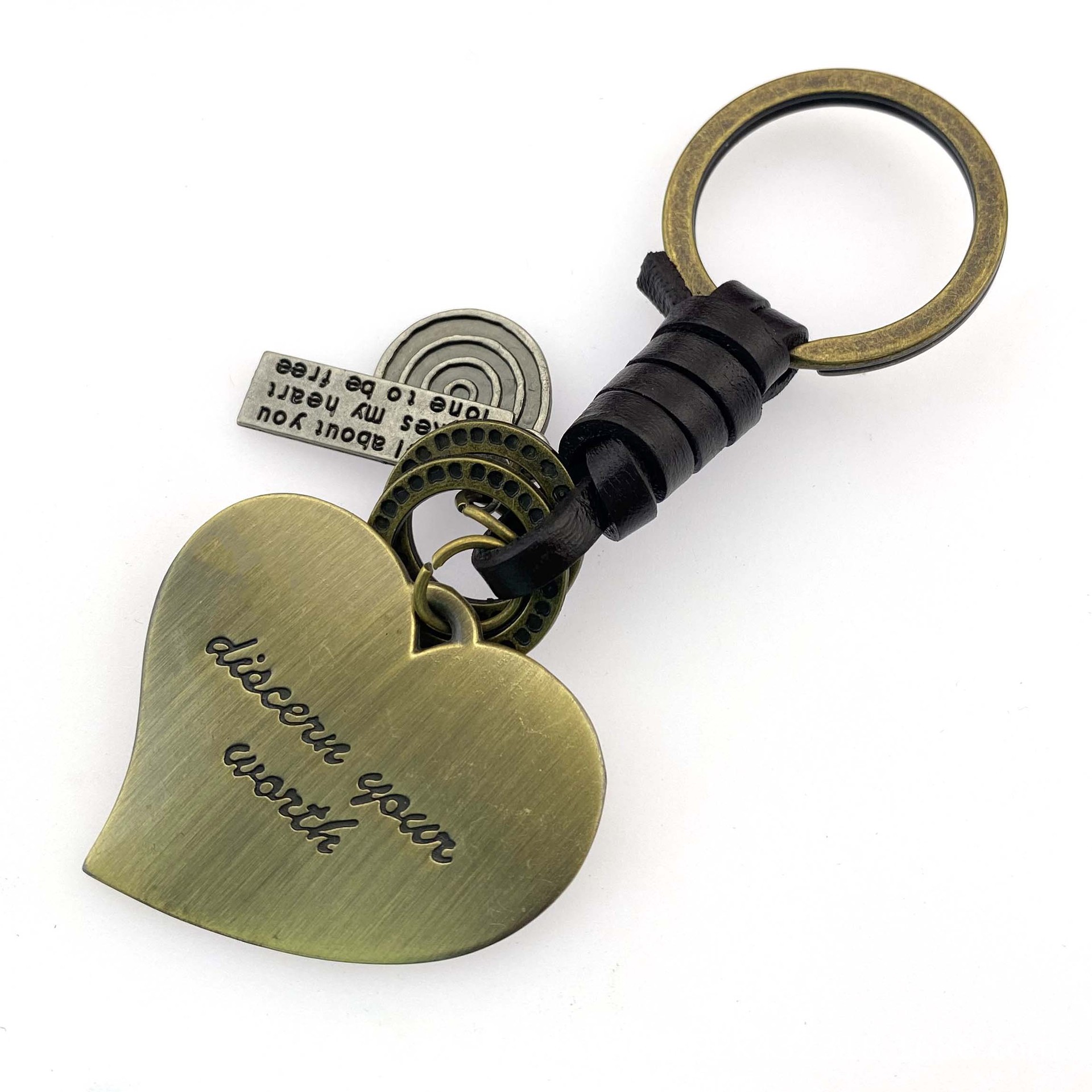 Vintage Personality Hand-woven Leather Rope Keychain Jewelry Creative Bronze Love Pendant Car Keychain